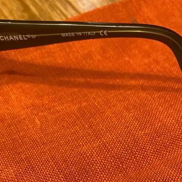 Chanel sunglasses - Picture 8 of 8